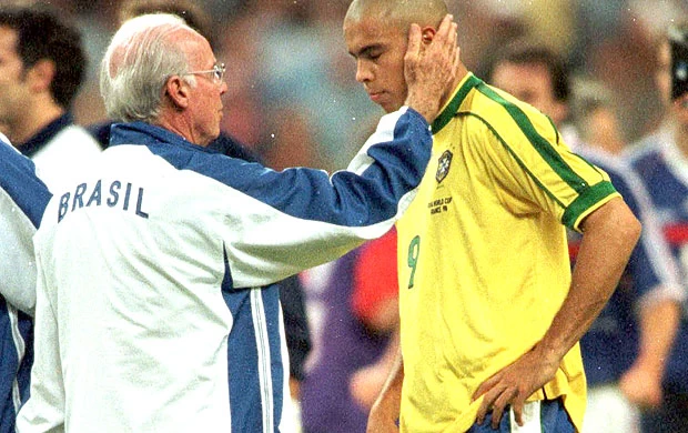 Ídolo do Palmeiras não se cala sobre convulsão de Ronaldo na Copa de 98 3 Ídolo do Palmeiras não se cala sobre convulsão de Ronaldo na Copa de 98