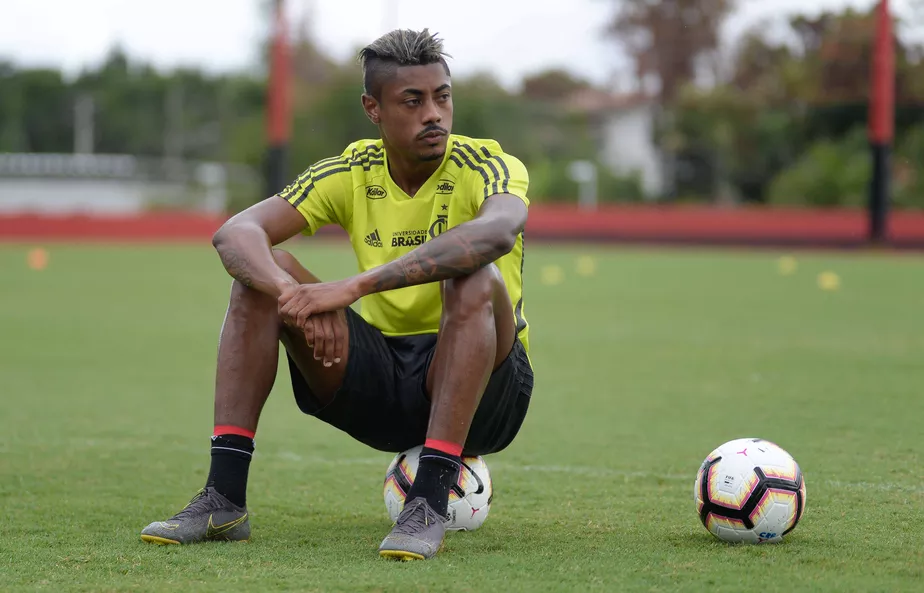 Qual será o salário de Bruno Henrique no Palmeiras?