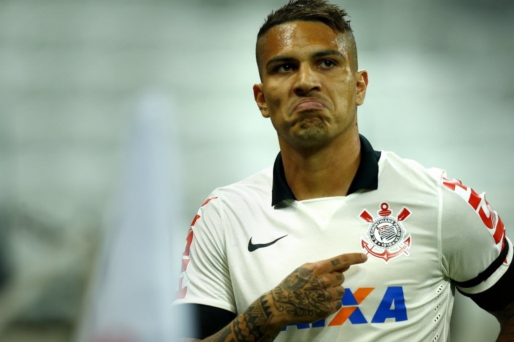 Paolo Guerrero se manifestou sobre jogar no Palmeiras