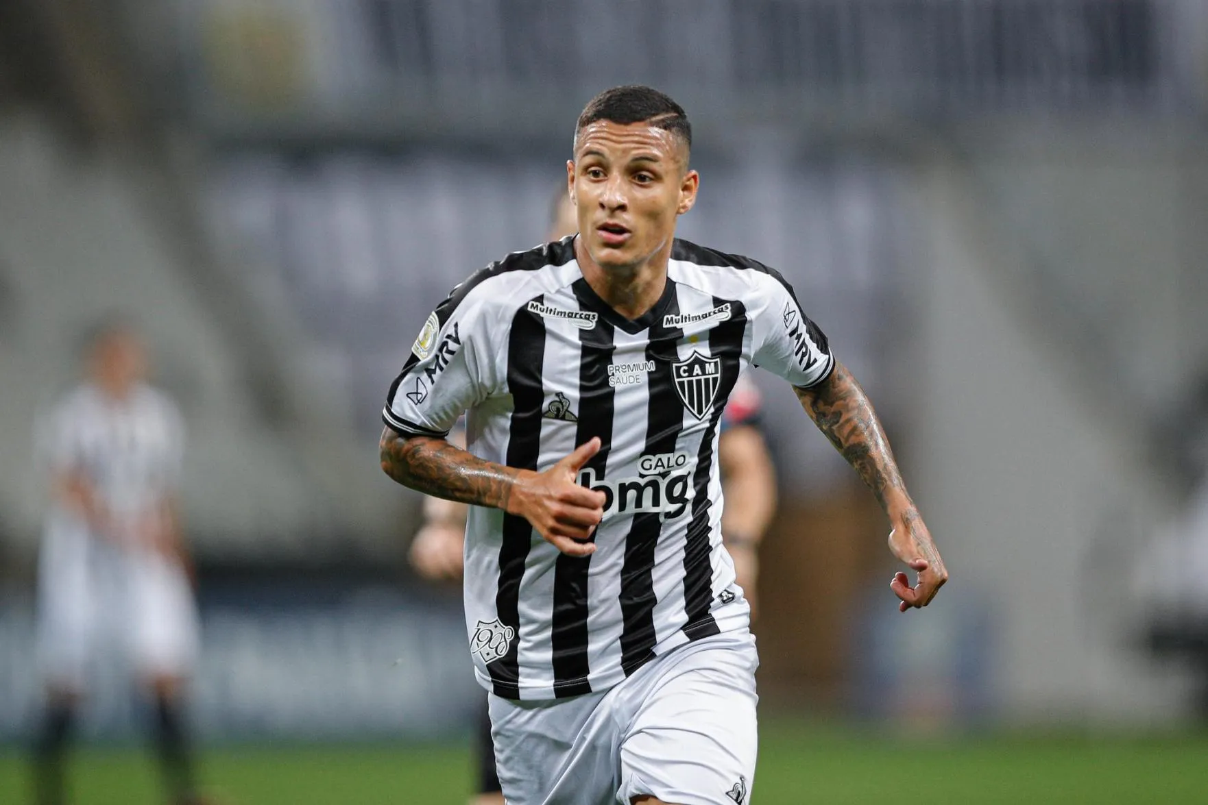 Guilherme Arana pode jogar no Palmeiras