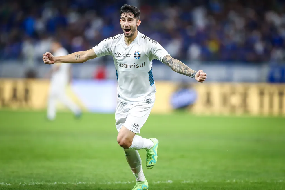 Jorge Nicola atualiza 300% sobre negócio de Villasanti com o Palmeiras 3 Jorge Nicola atualiza 300% sobre negócio de Villasanti com o Palmeiras