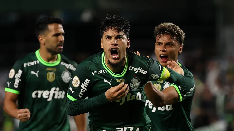 Faz quatro jogos que apenas defensores do Palmeiras marcam gols 7 Faz quatro jogos que apenas defensores do Palmeiras marcam gols