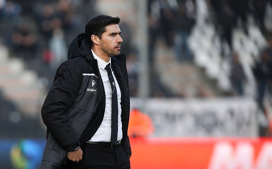 Direção comemorou muito saída de Abel Ferreira rumo a novo time 8 Direção comemorou muito saída de Abel Ferreira rumo a novo time