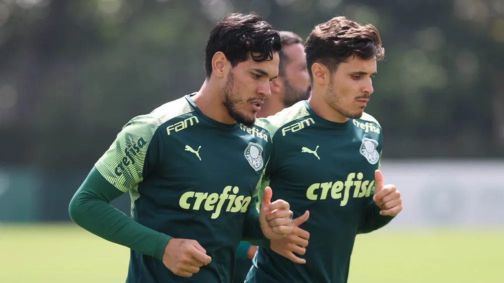Flamengo quer se vingar do Palmeiras contratando Veiga e Gómez, após oferta milionária por Bruno Henrique