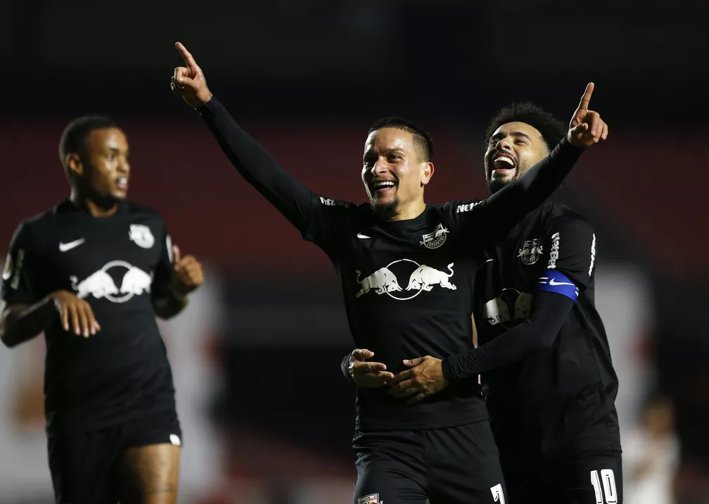 Claudinho pode jogar ao lado de Artur, do Palmeiras Portal do Palmeirense