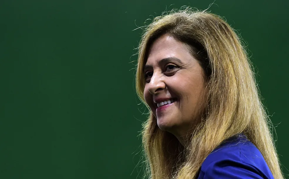 Leila esfrega as mãos com dinheiro que deve vir pro Palmeiras direto do Rio Grande do Sul 1 Leila Pereira, Palmeiras