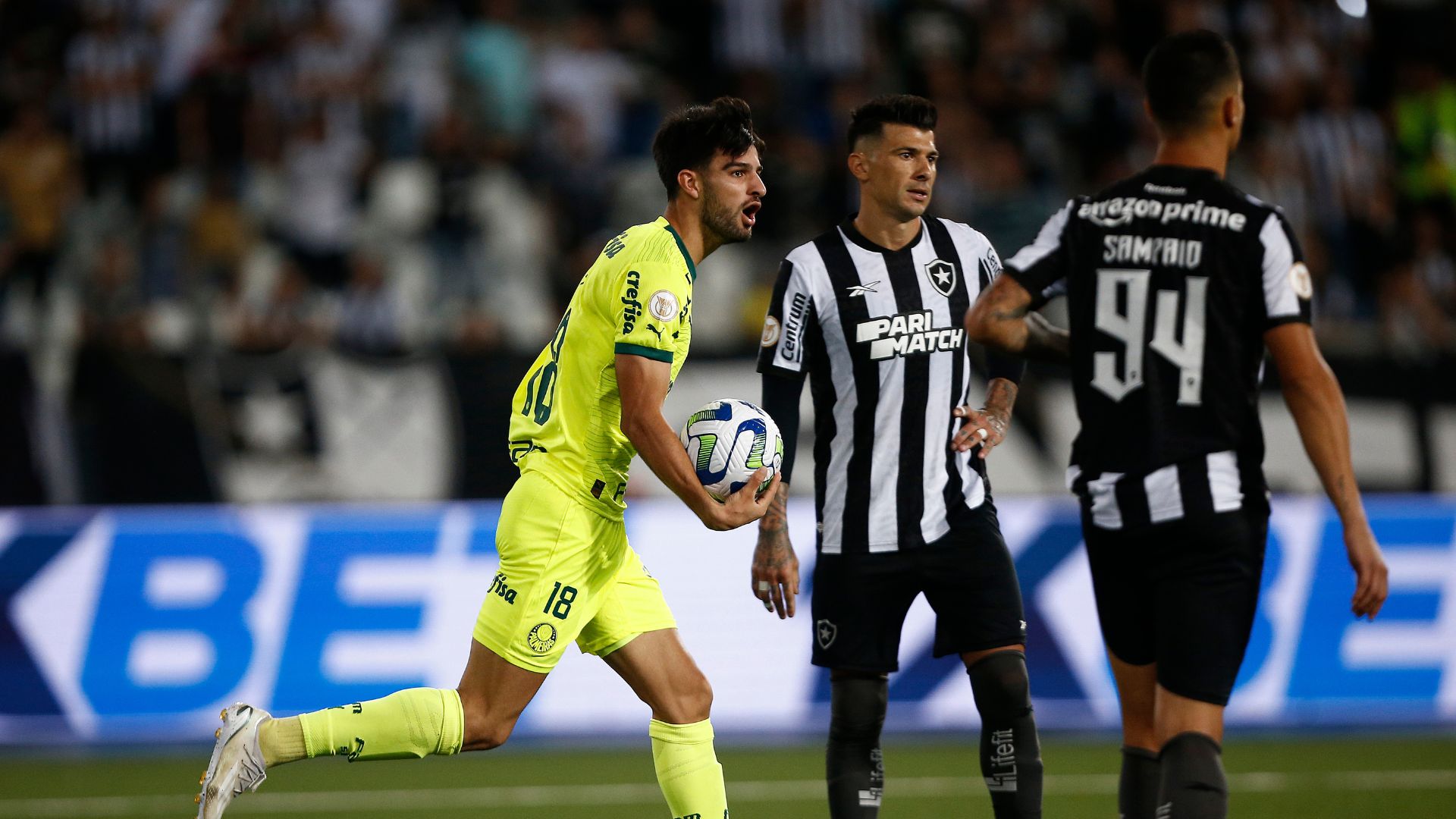 botafogo x palmeiras cbf divulga audio do var em expulsao polemica