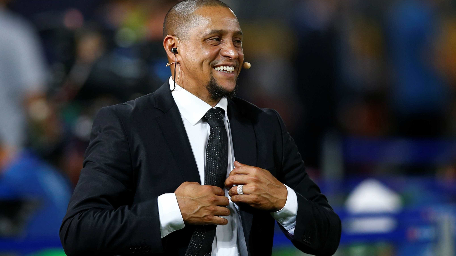 Nova profissão de Roberto Carlos longe dos gramados nos deixou de queixo caído 4 Nova profissão de Roberto Carlos longe dos gramados nos deixou de queixo caído