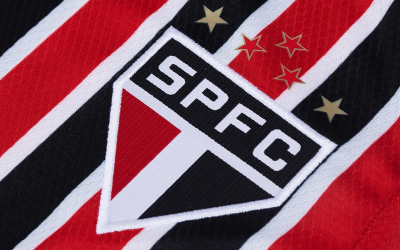 camisa sao paulo detalhe
