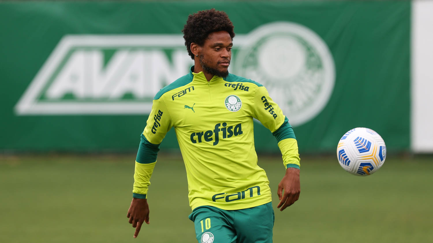 luiz adriano
