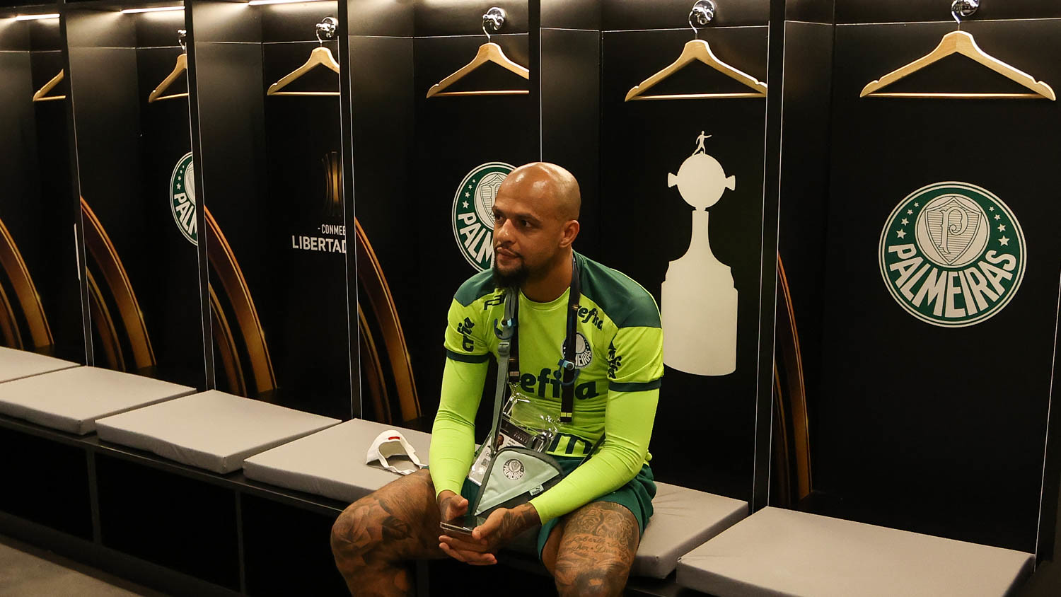 Nova profissão de Felipe Melo depois da aposentadoria nos surpreendeu 1 Nova profissão de Felipe Melo depois da aposentadoria nos surpreendeu