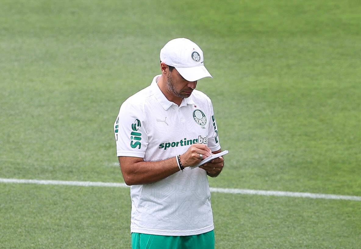 Abel Ferreira pode ganhar reforço de peso para Palmeiras x Botafogo
