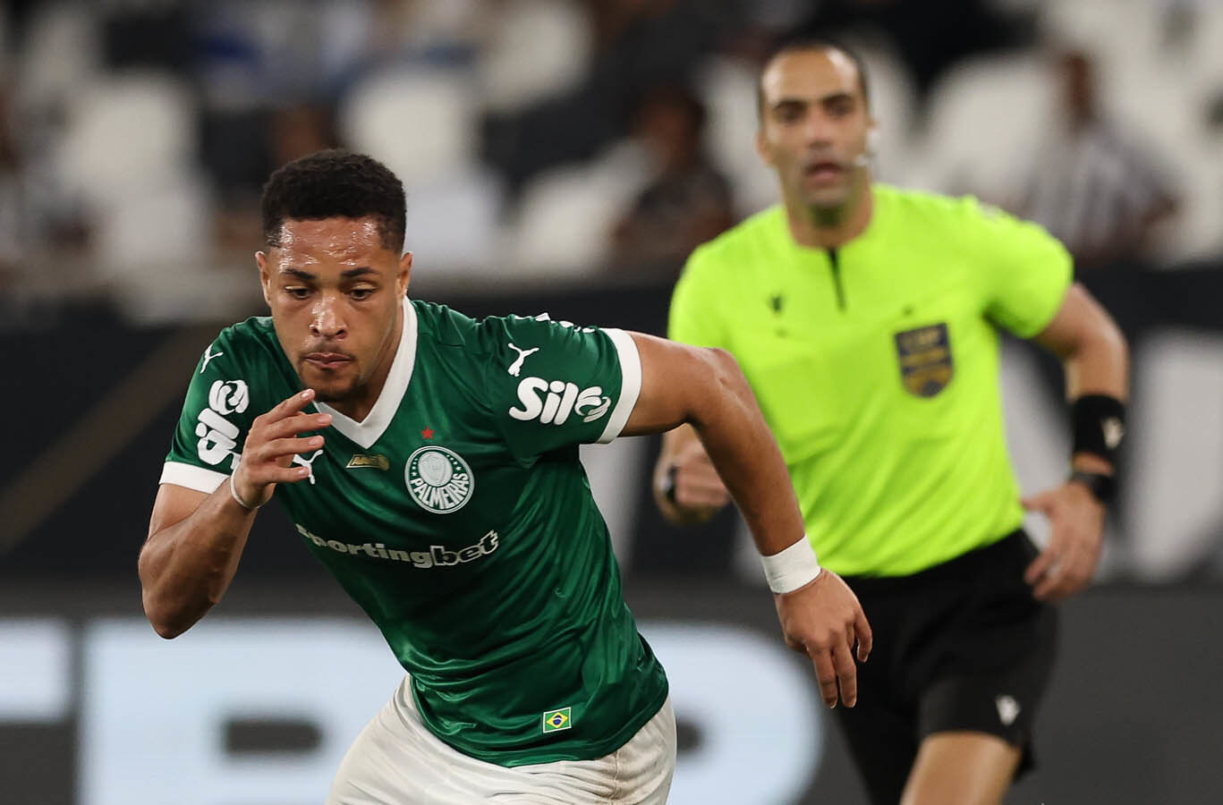 Vitor Roque