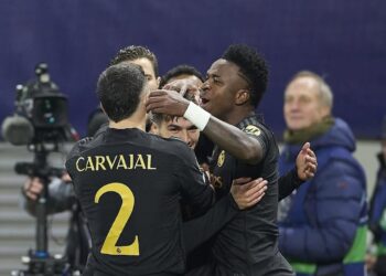 Carvajal e Vini Jr