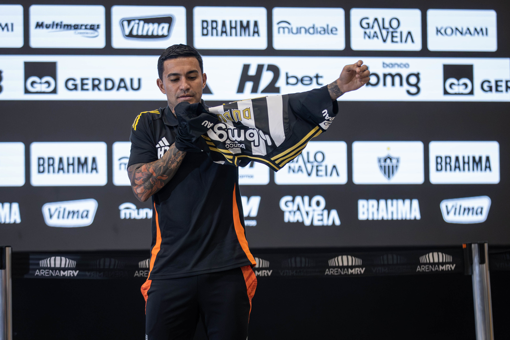 Dudu declara torcida antes do Palmeiras jogar com a LDU 2 Dudu declara torcida antes do Palmeiras jogar com a LDU
