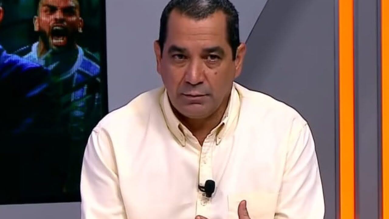Zinho critica decisões de Abel Ferreira contra a LDU