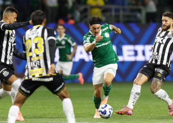 Saída foi confirmada e multicampeão pelo Palmeiras vai assinar com rival da Série A 3 Palmeiras x Santos