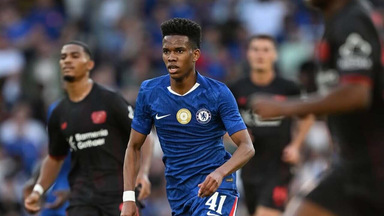 Após se apaixonar por Estêvão, Chelsea quer contratar atacante do Inter 1 Após se apaixonar por Estêvão, Chelsea quer contratar atacante do Inter