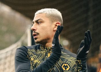 André
