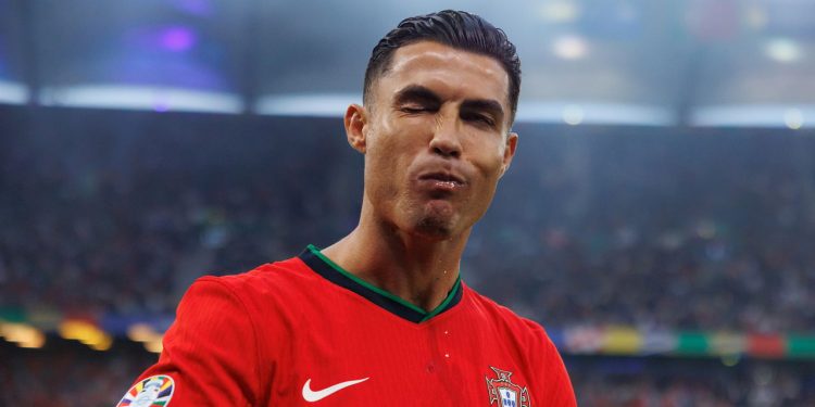 Cristiano Ronaldo pode comprar o Santos? 1 Créditos: depositphotos.com / mrogowski_photography