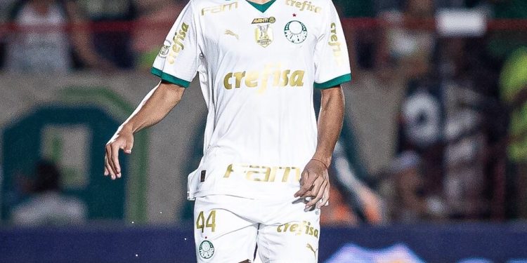 Cria do Palmeiras abre o jogo sobre transferência para a Espanha 1 Créditos: @vitorreiss_06