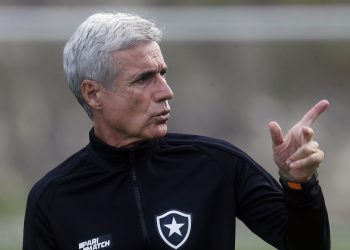 Luis Castro