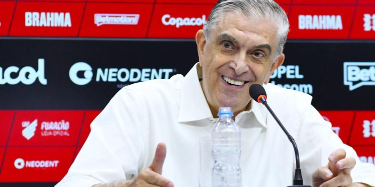 De volta a Série A, Athletico-PR tenta contratar jogador do Palmeiras 1 Créditos: Divulgação / Athletico