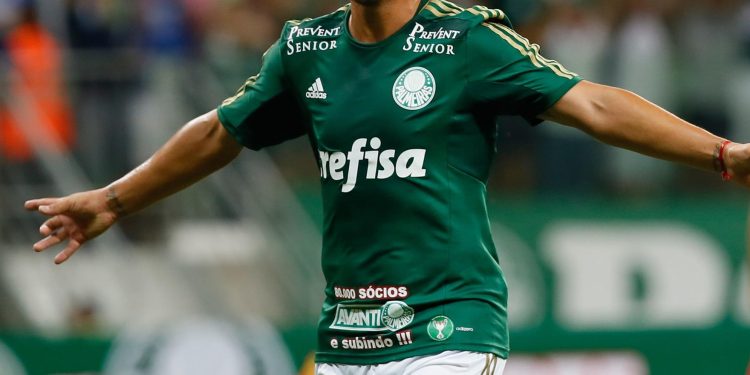 Meia campeão pelo Palmeiras desiste da aposentadoria e confirma retorno 1 Créditos: Cesar Greco / Palmeiras