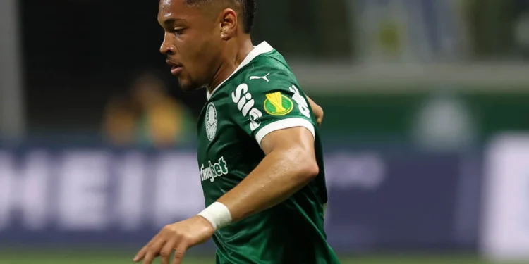 Por R$ 310 milhões no PIX, Palmeiras vende Vitor Roque 1 Créditos: Cesar Greco / Palmeiras