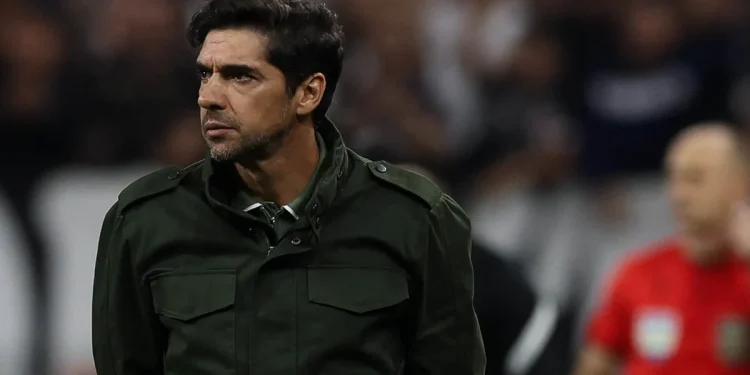 Abel Ferreira pode assumir lugar de técncio do Betis ainda em 2026 1 Créditos: Cesar Greco / Palmeiras