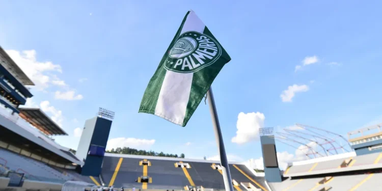 Ídolo do Palmeiras faz a cabeça e filhos assinam com o Verdão 1 Créditos: Mauro Horita / Paulistão