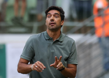 Quando ninguém esperava: Palmeiras anuncia novo zagueiro para o Brasileirão 7 Créditos: Cesar Greco / Palmeiras