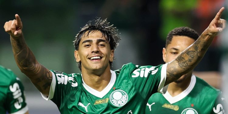 Enquanto Leila paga R$ 88 milhões por Arias, Palmeiras não ganha muito menos por Facundo Torres 1 Créditos: Cesar Greco / Palmeiras