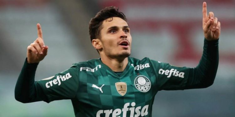 André Hernan confirma tudo sobre ida de Raphael Veiga ao América 1 Créditos: Cesar Greco / Palmeiras