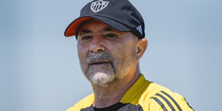 Jorge Sampaoli mexe os pauzinhos e atacante do Palmeiras pode assinar com o Atlético 1 Créditos: Pedro Souza / Atlético-MG