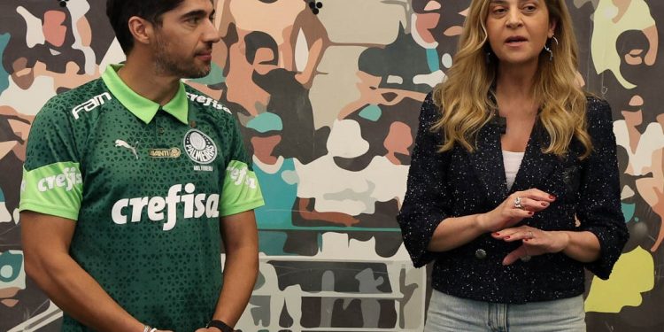 Avião com muito dinheiro vindo da Espanha vai pousar no Allianz Parque 1 Créditos: Cesar Greco/Palmeiras/by Canon