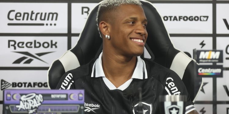 Palmeiras não quer outro volante senão Danilo e toma decisão final sobre o caso 1 Créditos: Vitor Silva / Botafogo