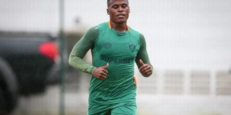 Ídolo do Fluminense, Arias bateu o martelo e se negou a assinar com outro time 1 Créditos: Marcelo Gonçalves / FFC