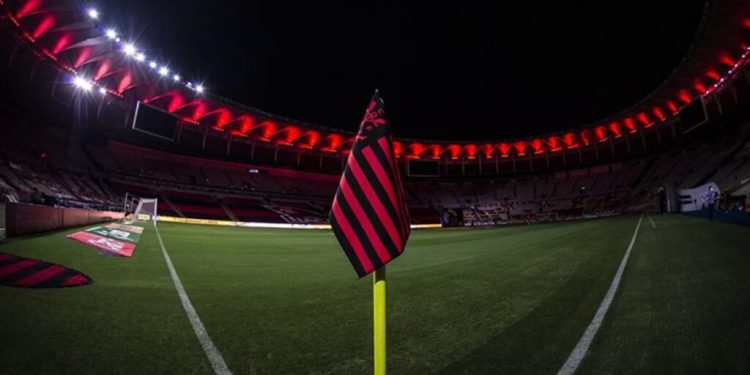 Flamengo fica a ver navios e atacante está fora do barco Rubro-Negro 1 Créditos: Alexandre Vidal/Flamengo