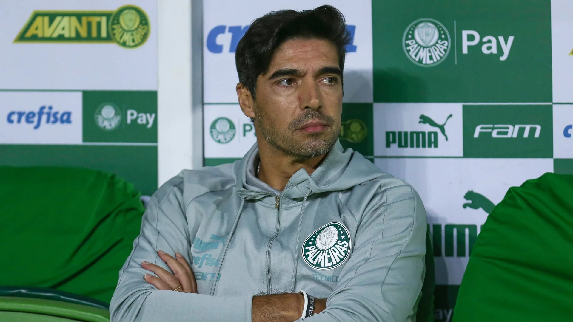 Abel Ferreira perde a paciência e ataca o Flamengo após título estadual