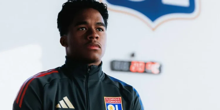 Endrick revela importante informação sobre Raphael Veiga, ex-Palmeiras 1 Créditos: Divulgação / Lyon