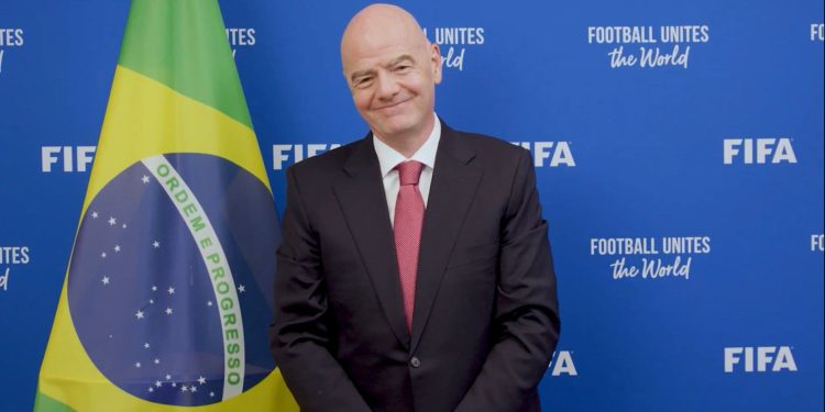 FIFA dá ‘presente’ milionário ao Palmeiras após lesão de Piquerez 1 Créditos: Fifa