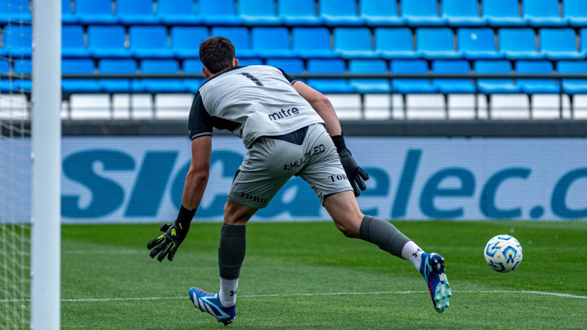 Bahia anuncia contratação do goleiro argentino Guido Herrera
