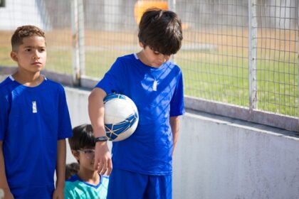 Santos recua e volta a chamar atacante de Robinho Jr. após tentativa de mudar nome