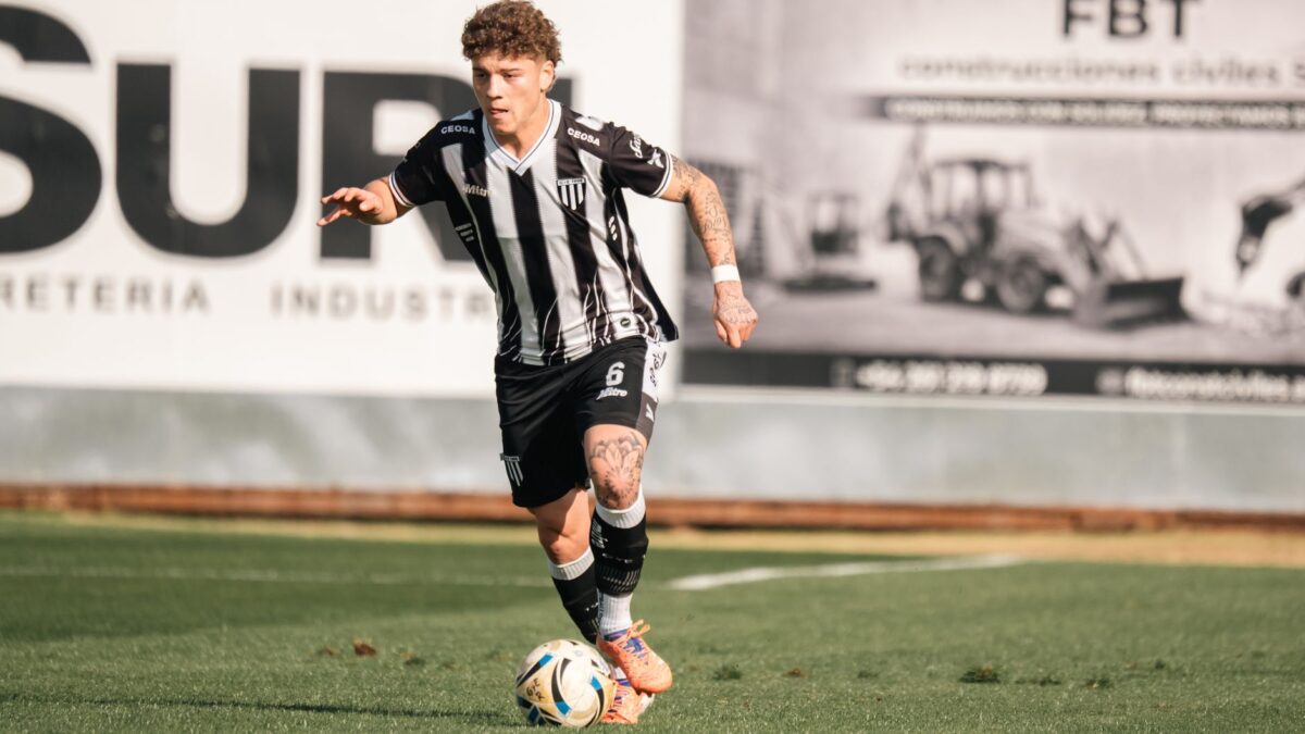 João Gomes, ex-Flamengo, está próximo de acertar com o Aston Villa 1 João Gomes, ex-Flamengo, está próximo de acertar com o Aston Villa
