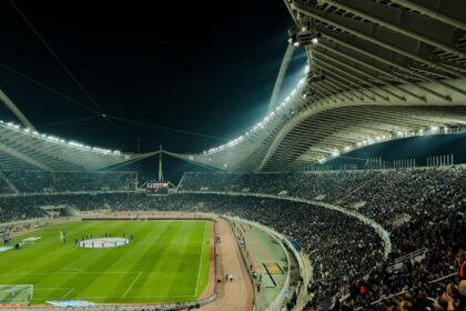 Com gol de ex-jogador, Vasco perde para o Vitória e segue no Z4 do Brasileirão 3 Com gol de ex-jogador, Vasco perde para o Vitória e segue no Z4 do Brasileirão
