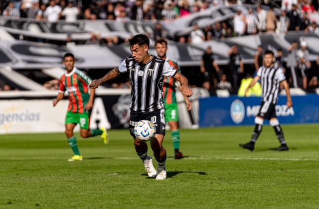 Leila minimiza meta de R$ 399,5 milhões em vendas e defende elenco do Palmeiras