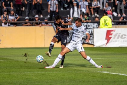 Fluminense sofre empate do Grêmio no fim e segue no G4 do Brasileirão
