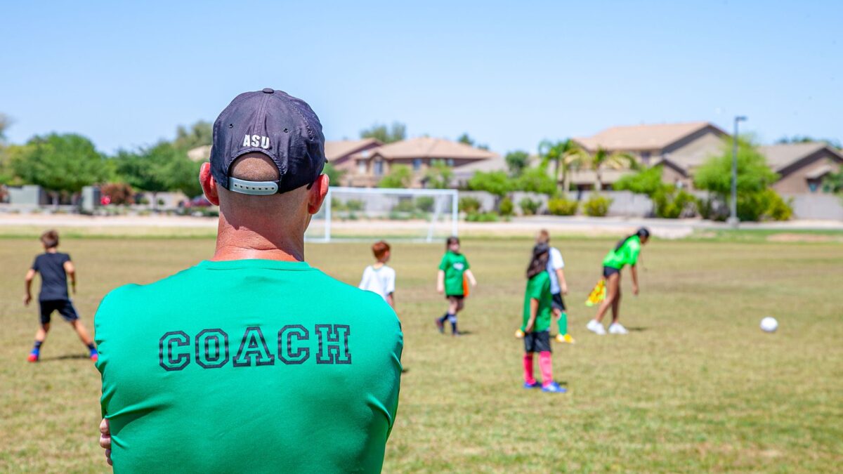Palmeiras contrata técnico português João Correia para comandar o sub-17