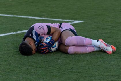 Paulinho ainda sofre para engrenar no Palmeiras mesmo dizendo estar curado